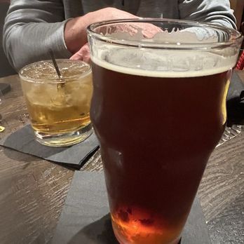 The Hound's Tale - Mixed drink and Irish Red beer - New American Near Me - Williamsburg, Virginia