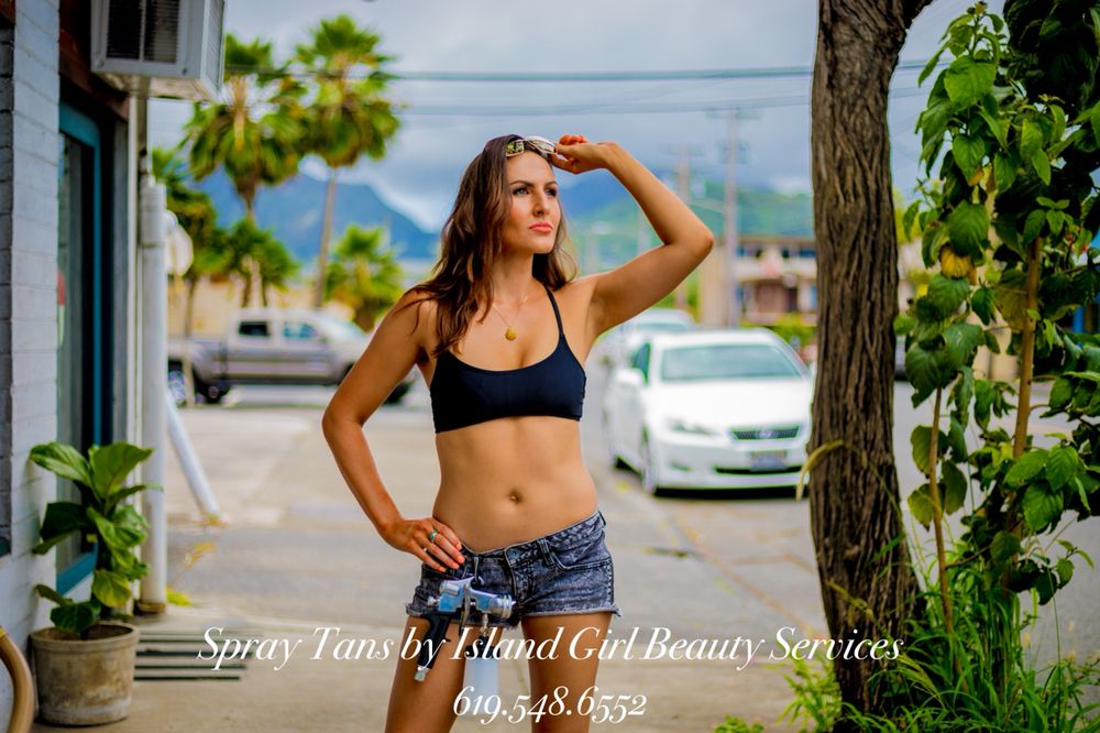 Island Girl Beauty Services Logo