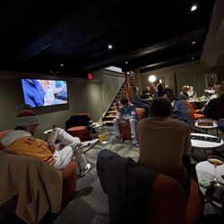 Oliver's Lounge - Good games, good tvs/football, good drinks (little expensive tho), good service. 9/10 will come back