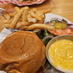 Beer Belly - Billionaire burger plate