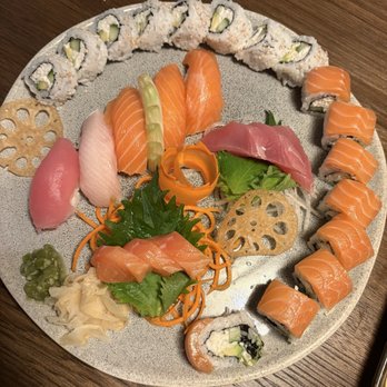 Koko - Medium sized Sushi sampler - Sushi Bars Near Me - Monroe, Louisiana