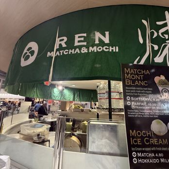 Matcha Ren - Outside - Ice Cream & Frozen Yogurt Near Me - Costa Mesa, California