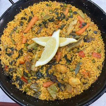 Lo Nuestro - Vegetarian paella - Spanish Near Me - Toledo, TO