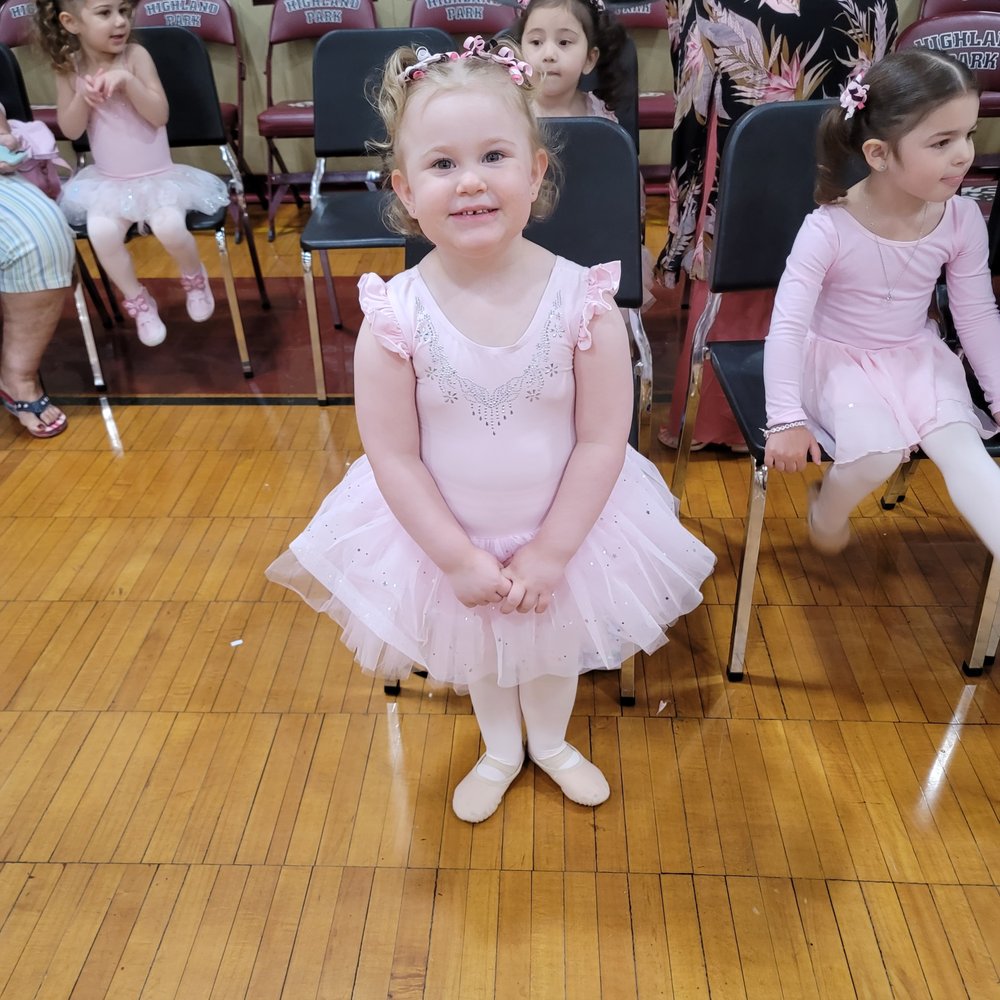 Kaye-Lynn's Dance Studio III Logo