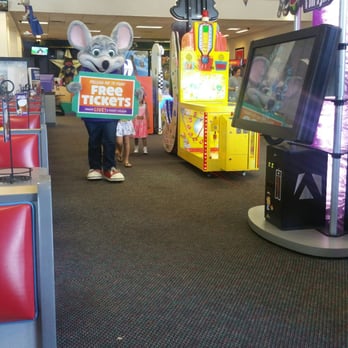 Chuck E. Cheese - Follow Chuck E - Pizza Near Me - La Mirada, California