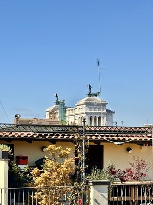 Monument to Victor Emmanuel II by null