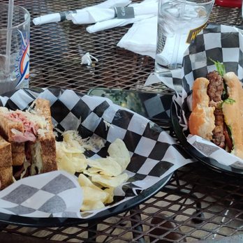 College Street Pub - Pubs Near Me - Waxahachie, Texas College Street Pub - Pubs Near Me - Waxahachie, Texas