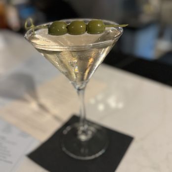 Parque 1055 - Innovative, drink, menus, and polite service staff - Wine Bars Near Me - Santa Paula, California Parque 1055 - Innovative, drink, menus, and polite service staff - Wine Bars Near Me - Santa Paula, California