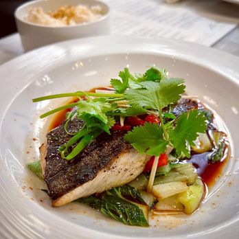 et al. - Grilled Kona Kampachi - Breakfast & Brunch Near Me - Honolulu, Hawaii