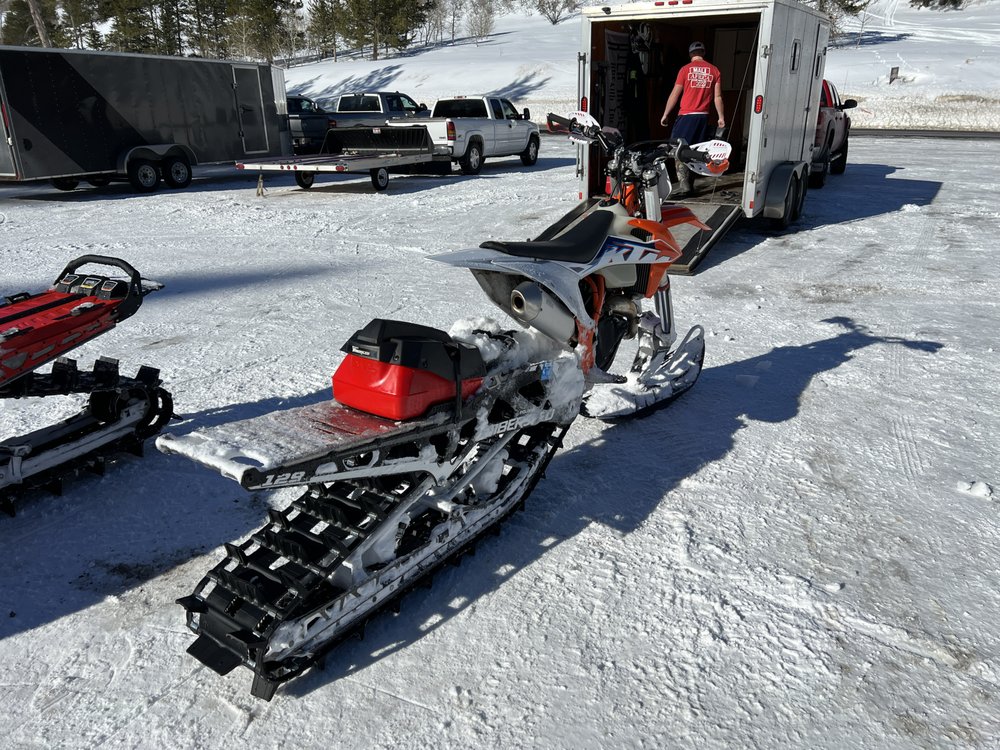 Get Out Rentals Logo