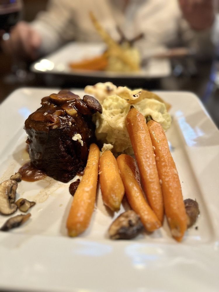 Shoal Creek Tavern