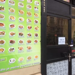 Vietnamská polévka Pho - Door and menu