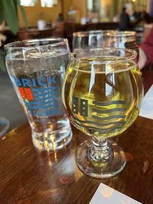 Brick River Cider St. Louis by null