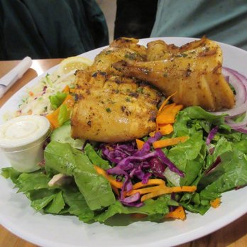 Market Street Catch - Grilled calamari on salad - Seafood Near Me - Toronto, Ontario Market Street Catch - Grilled calamari on salad - Seafood Near Me - Toronto, Ontario