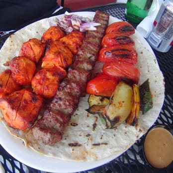 Lemon Zest Cafe - Sriracha Chicken, Luleh Kebab, Tomato and Peppers. - Mediterranean Near Me - Glendale, California Lemon Zest Cafe - Sriracha Chicken, Luleh Kebab, Tomato and Peppers. - Mediterranean Near Me - Glendale, California