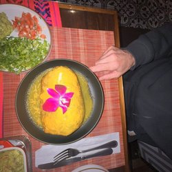 Yolpaqui Taqueria - Wet steak burrito