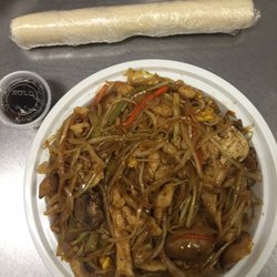 New China Chinese Restaurant - Moo Shu Chicken w. Pancake