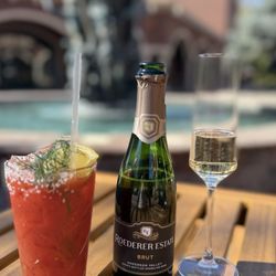 Bloody Mary and sparkling wine