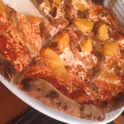 Garage Woodfired Pizza & Provisions - Do ho pizza