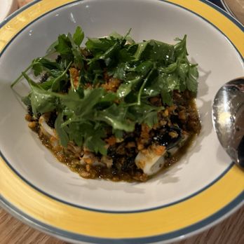 Leña - Spanish Near Me - Detroit, Michigan