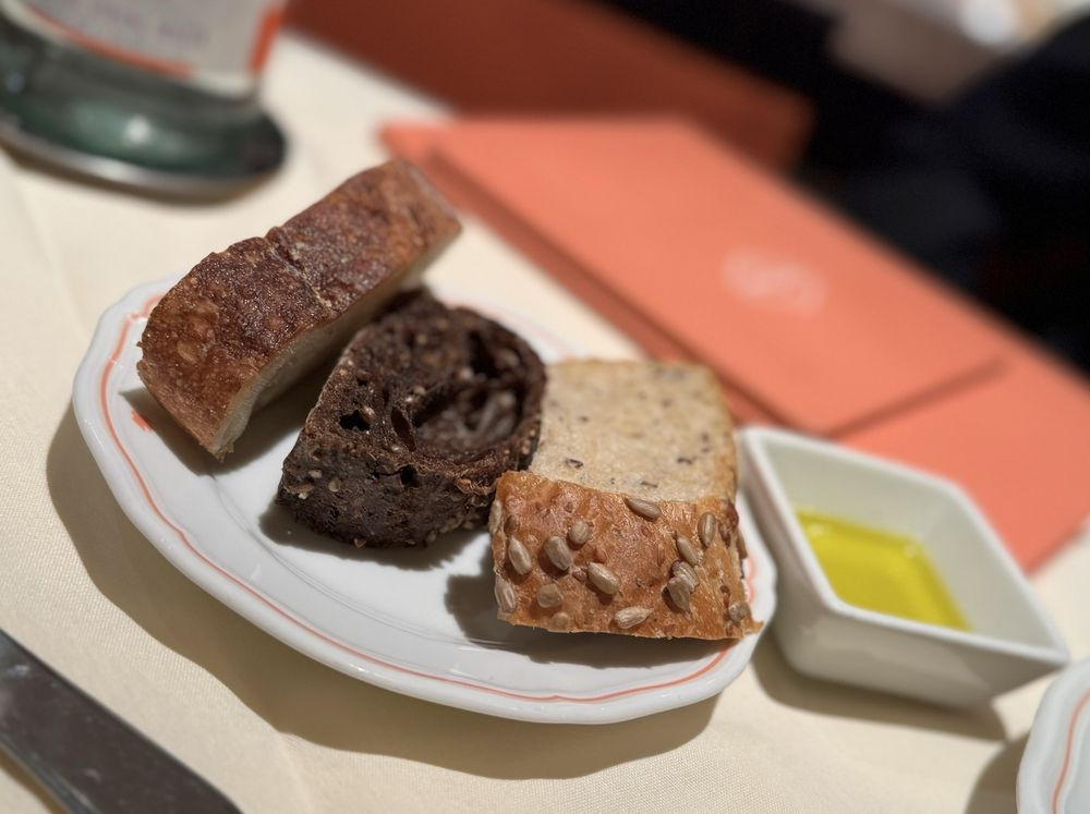 Social spots from Sant Ambroeus Madison