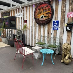 Kahawa - Entrance