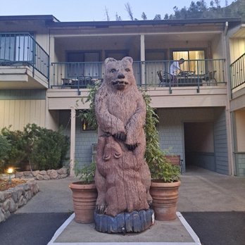 Yosemite Cedar Lodge - Hotels Near Me - El Portal, California