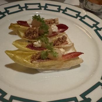 Selby's - Asian pear and Belgian endive salad - New American Near Me - Redwood City, California Selby's - Asian pear and Belgian endive salad - New American Near Me - Redwood City, California