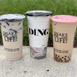 Ding Tea - Richardson - Winter melon milk tea, strawberry Yakult, brown sugar milk tea
