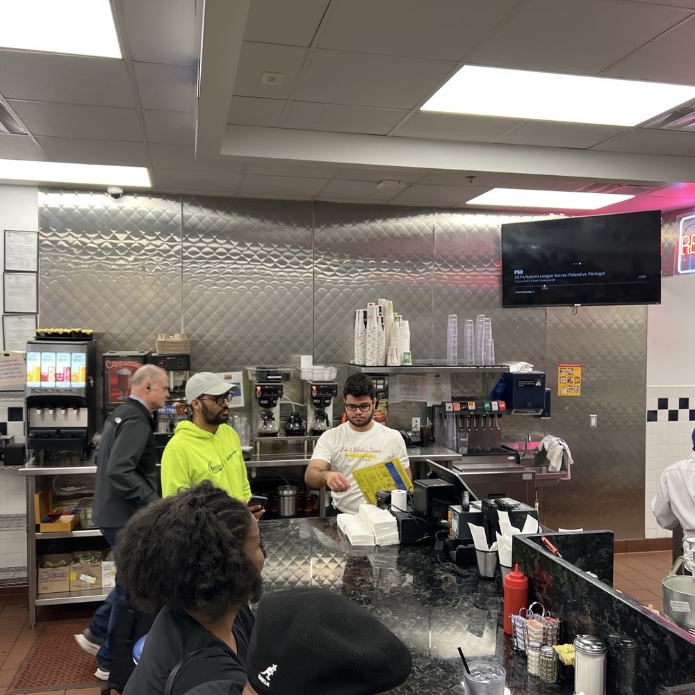 Bob & Edith's Diner - Diners Near Me - Alexandria, Virginia Bob & Edith's Diner - Diners Near Me - Alexandria, Virginia