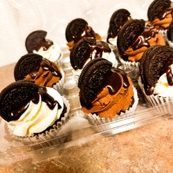 Https://bakesy.shop/b/tricias-sweet-confections