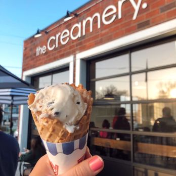 The Creamery - Ice Cream & Frozen Yogurt Near Me - Polk City, Iowa
