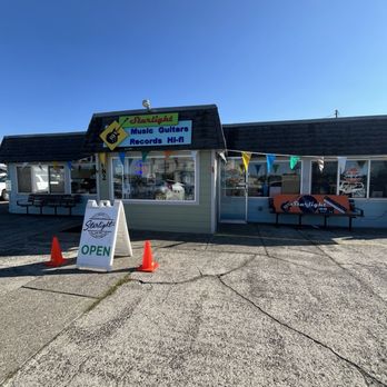 Starlight Hi-Fi - Music & DVDs Near Me - Ocean Shores, Washington Starlight Hi-Fi - Music & DVDs Near Me - Ocean Shores, Washington