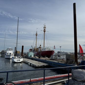 Nantucket Lightship - Landmarks & Historical Buildings Near Me - Boston, Massachusetts Nantucket Lightship - Landmarks & Historical Buildings Near Me - Boston, Massachusetts