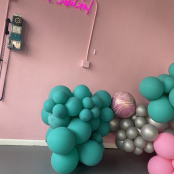Sista Girl Sweets - a bunch of balloons - Desserts Near Me - St. Louis, Missouri