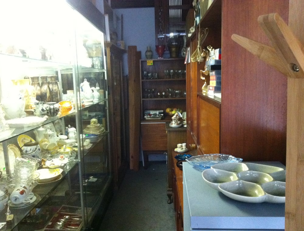 BRADY’S USED FURNITURE Updated August 2024 500 Marrickville Rd