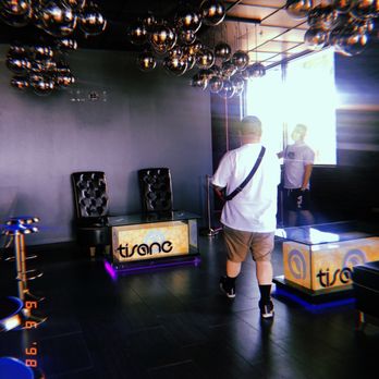 Fynix Rizen - Wasn't crowded, but also was not empty. - Bubble Tea Near Me - Westminster, California