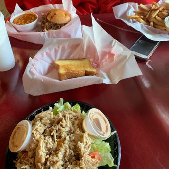 Bradley's Real Pit Barbecue - Bbq chicken on BBQ Salad w house dressing (think Zax sauce). - Barbeque Near Me - Covington, Georgia Bradley's Real Pit Barbecue - Bbq chicken on BBQ Salad w house dressing (think Zax sauce). - Barbeque Near Me - Covington, Georgia