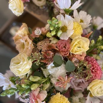 Local Color Flowers - Florists Near Me - Baltimore, Maryland Local Color Flowers - Florists Near Me - Baltimore, Maryland