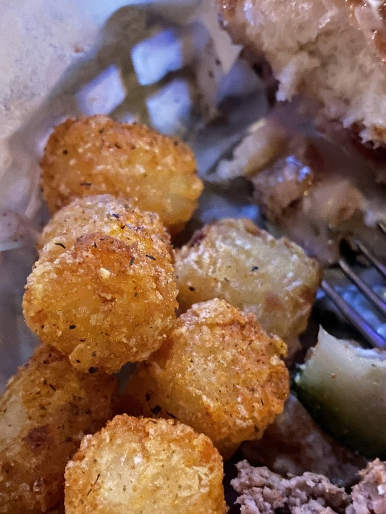 Social spots from Blue Door Pub Longfellow