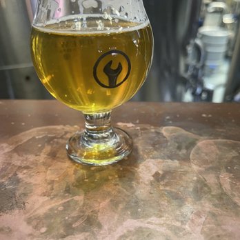 Gilman Brewing Company - Berkeley - West Coast IPA - Brewpubs Near Me - Berkeley, California Gilman Brewing Company - Berkeley - West Coast IPA - Brewpubs Near Me - Berkeley, California