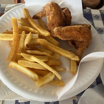 Gus’s World Famous Fried Chicken - Camelback - Kids meal wings - Chicken Shop Near Me - Phoenix, Arizona Gus’s World Famous Fried Chicken - Camelback - Kids meal wings - Chicken Shop Near Me - Phoenix, Arizona