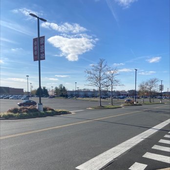 Fair Lakes Shopping Center - Shopping Centers Near Me - Fairfax, Virginia Fair Lakes Shopping Center - Shopping Centers Near Me - Fairfax, Virginia