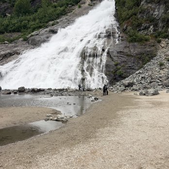 Nugget Falls - Hiking Near Me