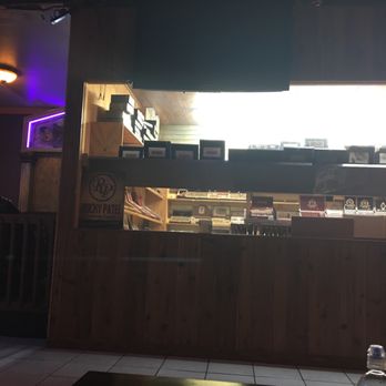 Don Leoncio Cigar Bar - Cigar Bars Near Me - New Orleans, Louisiana