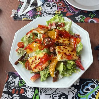 La Diana - Caramelized Goat Cheese Salad - Brasseries Near Me - Santiago, RM
