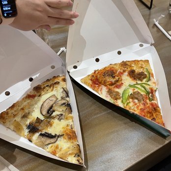 Andy’s Pizza - Tysons - Mushroom & Onion Slice, Sausage and Pepper Slice - Pizza Near Me - McLean, Virginia
