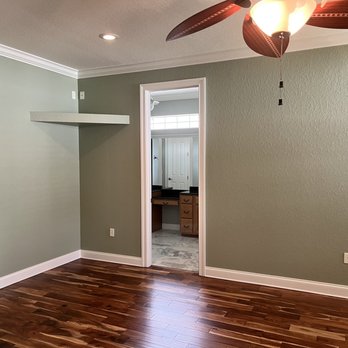 Prestige Painting - Bedroom - Painters Near Me - Lakeland, Florida Prestige Painting - Bedroom - Painters Near Me - Lakeland, Florida