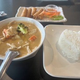 Massaman Curry & fried shrimps Massaman Curry & fried shrimps
