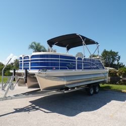 Boat and RV Outlet - 521HPT PALM BREEZE
100% THERMO PLASTIC DECK
NO WOOD NO ROT
